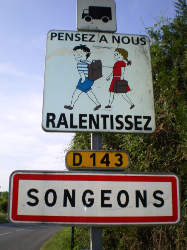 Panneau Songeons - Photo : G. Brame