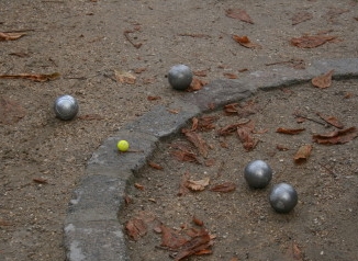 Jeu de petanque - Photo : M. Dechelette