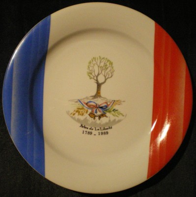 Assiette, bicentenaire de la Révolution, photo : G. Brame